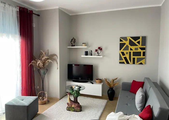 Cozy Del Mar Appartment